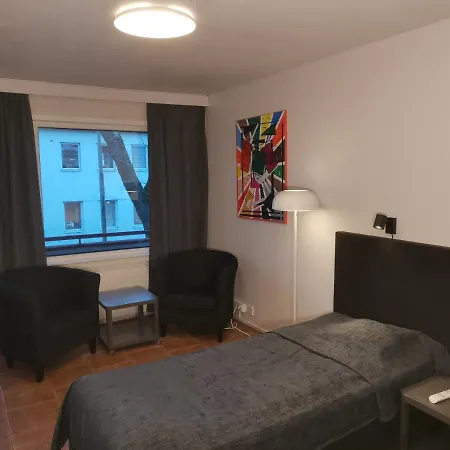 Esplanad מלון 2*