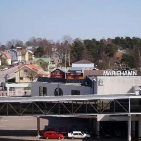 מלון Esplanad מאריהמן