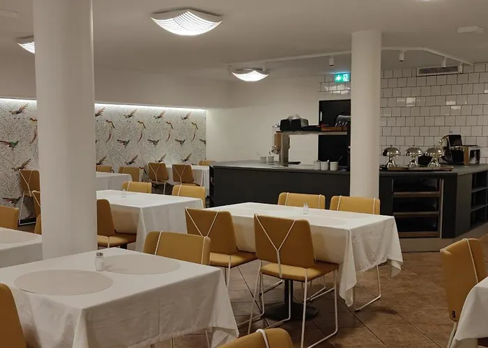 فندق Esplanad 2*